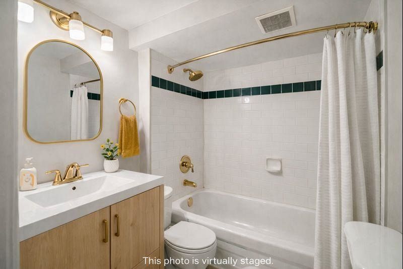 2715 W 16th Avenue Vancouver, BC - 28