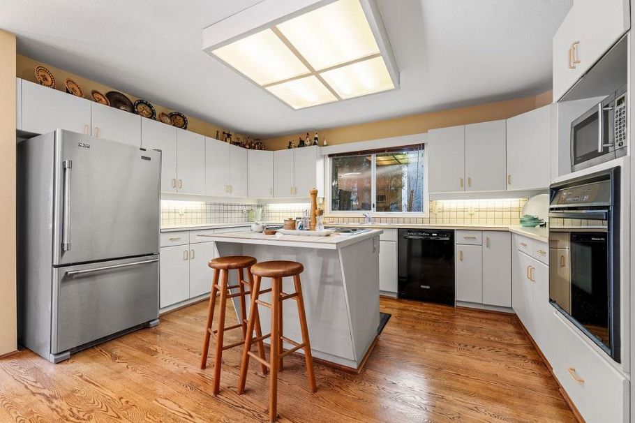 3126 W 35th Avenue Vancouver, BC - 6