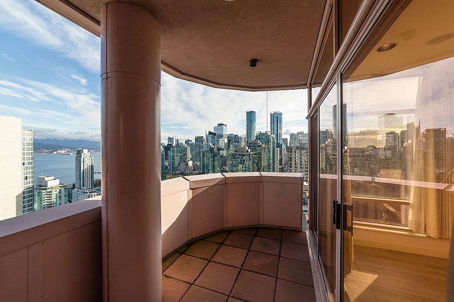 PH1 1500 Alberni Street Vancouver, BC - 13