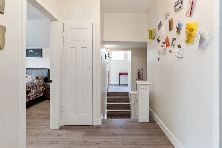 4318 W 11th Avenue Vancouver, BC - 20