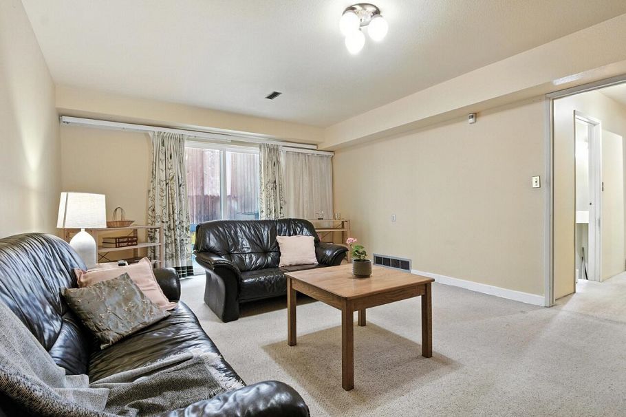 6710 Radisson Street Vancouver, BC - 24