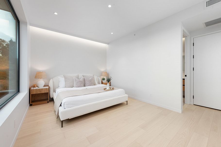 2 1595 W 66th Avenue Vancouver, BC - 17