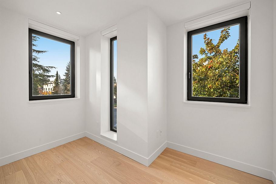 595 W 29th Avenue Vancouver, BC - 19