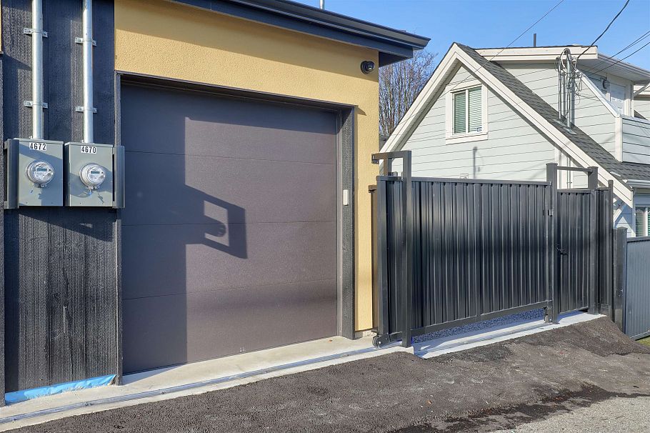 4670 Todd Street Vancouver, BC - 3