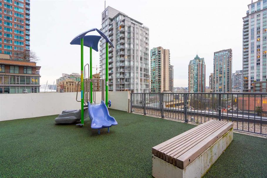 1103 777 Richards Street Vancouver, BC - 21