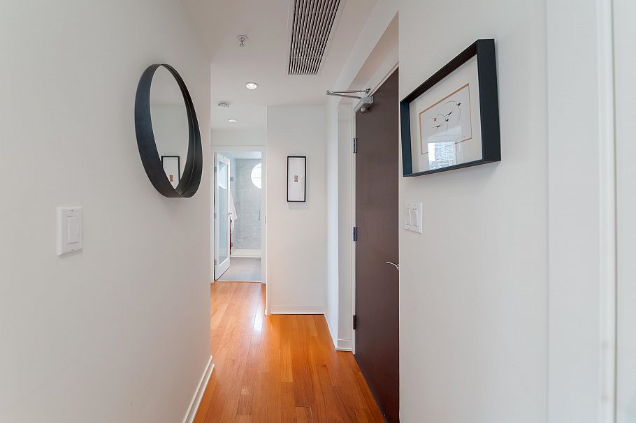 1506 1005 Beach Avenue Vancouver, BC - 13