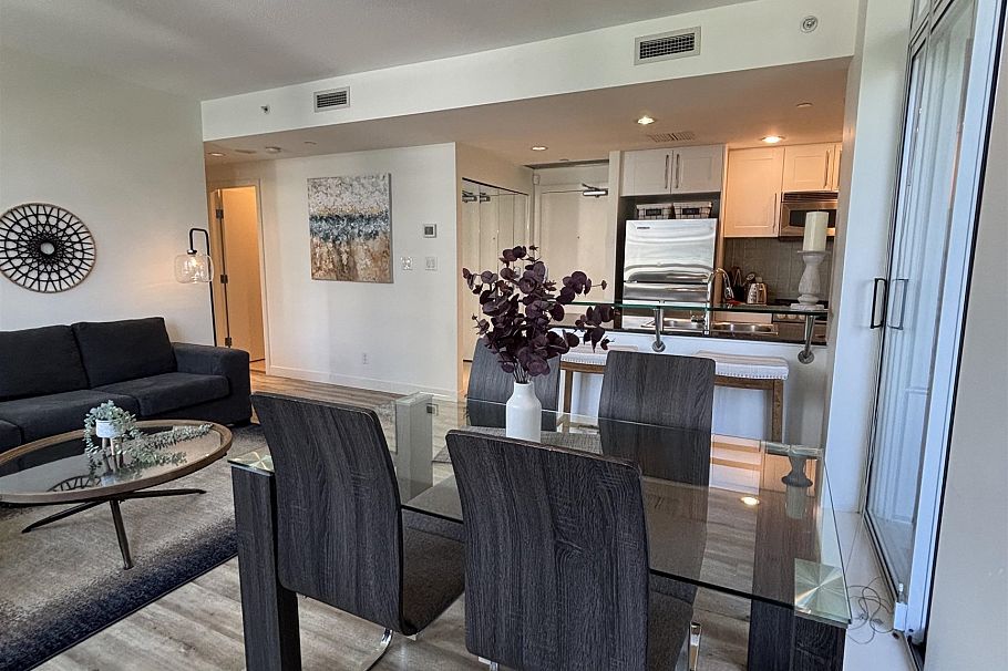 906 638 BEACH AVENUE, Vancouver BC V6Z 3A9 Vancouver, BC - 8