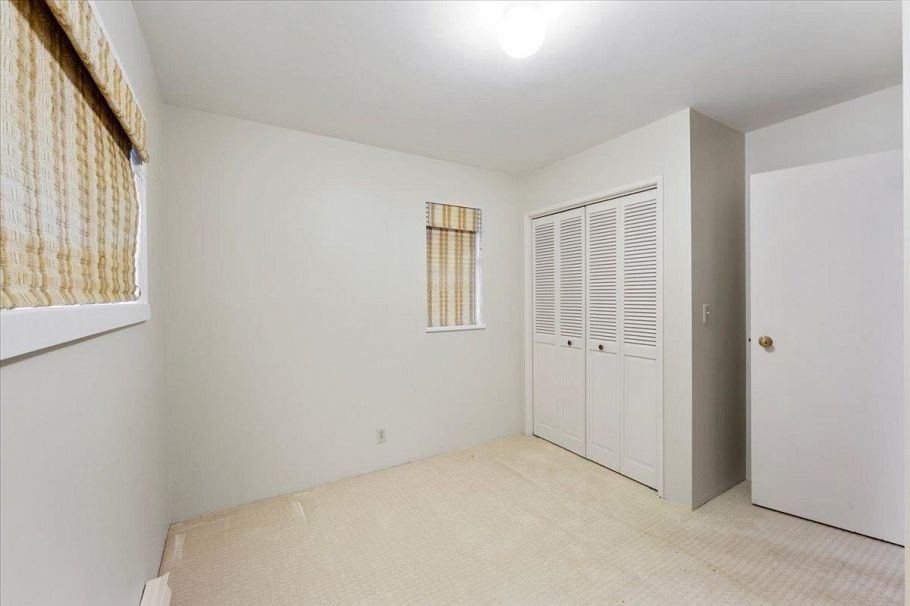 1064 Ruthina Avenue North Vancouver, BC - 33