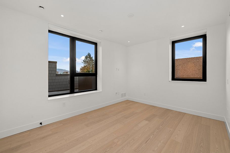 585 W 29th Avenue Vancouver, BC - 26