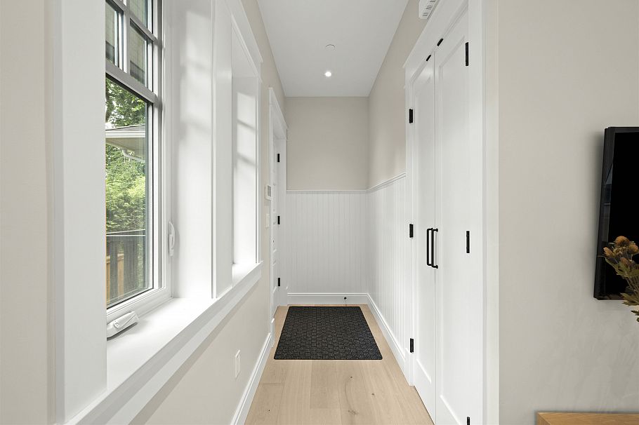 1458 W 45th Avenue Vancouver, BC - 16