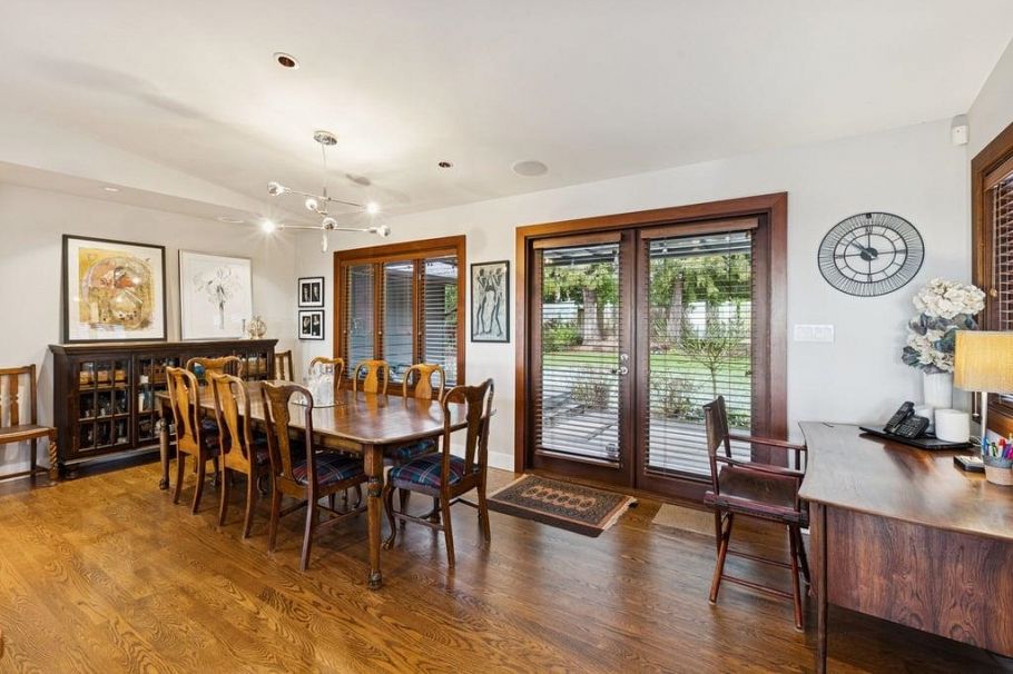 124 CARISBROOKE CRESCENT, North Vancouver BC V7N 2S1 North Vancouver, BC - 11