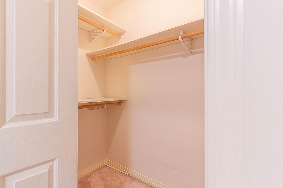 2468 E 4th Avenue Vancouver, BC - 15