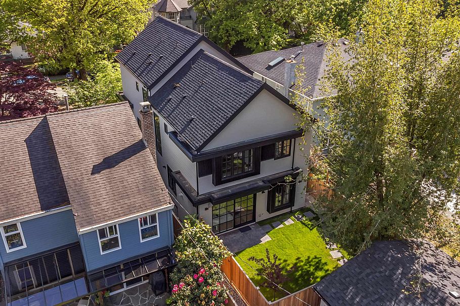 4029 W 33rd Avenue Vancouver, BC - 17
