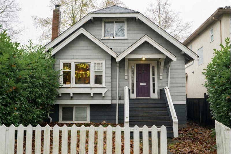 2715 W 16th Avenue Vancouver, BC - 1