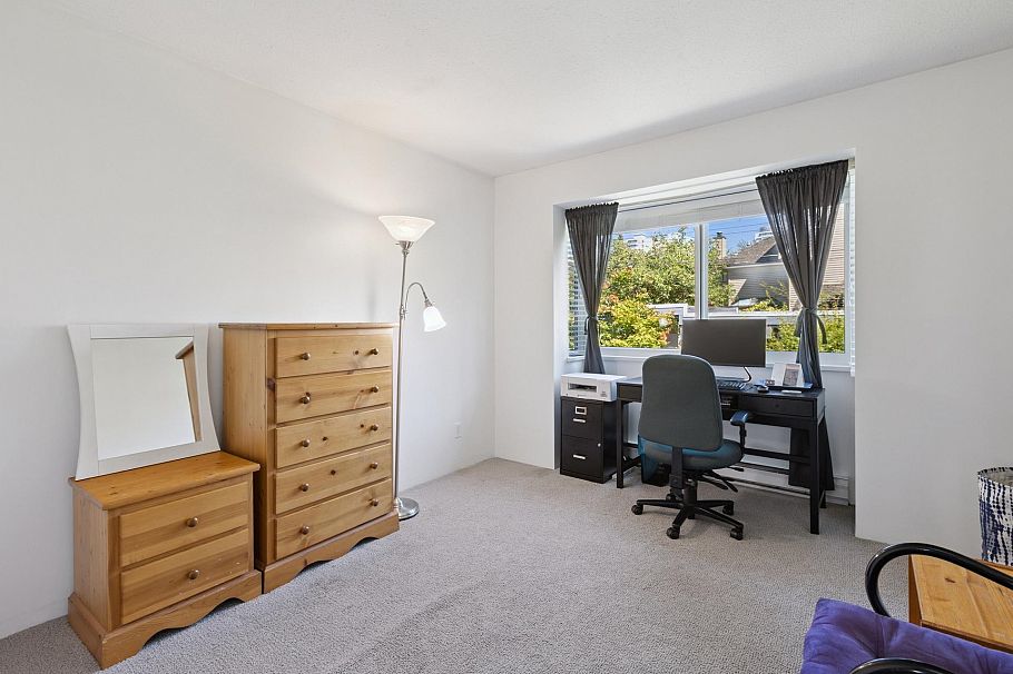 1518 Mahon Avenue North Vancouver, BC - 23