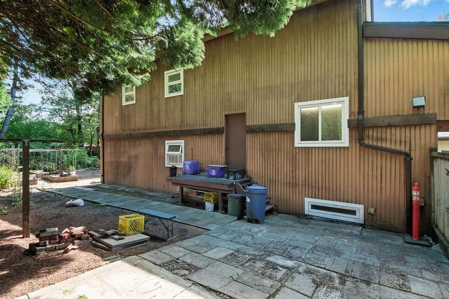 6710 Radisson Street Vancouver, BC - 25