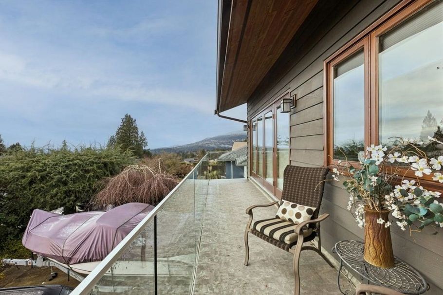 124 CARISBROOKE CRESCENT, North Vancouver BC V7N 2S1 North Vancouver, BC - 14