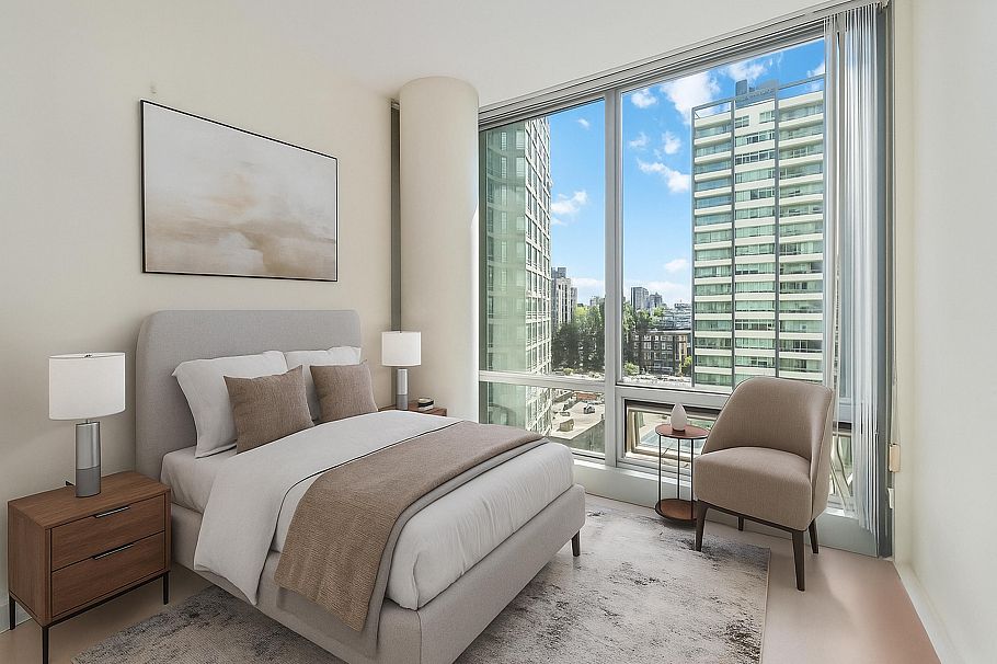 1408 1288 W Georgia Street Vancouver, BC - 3