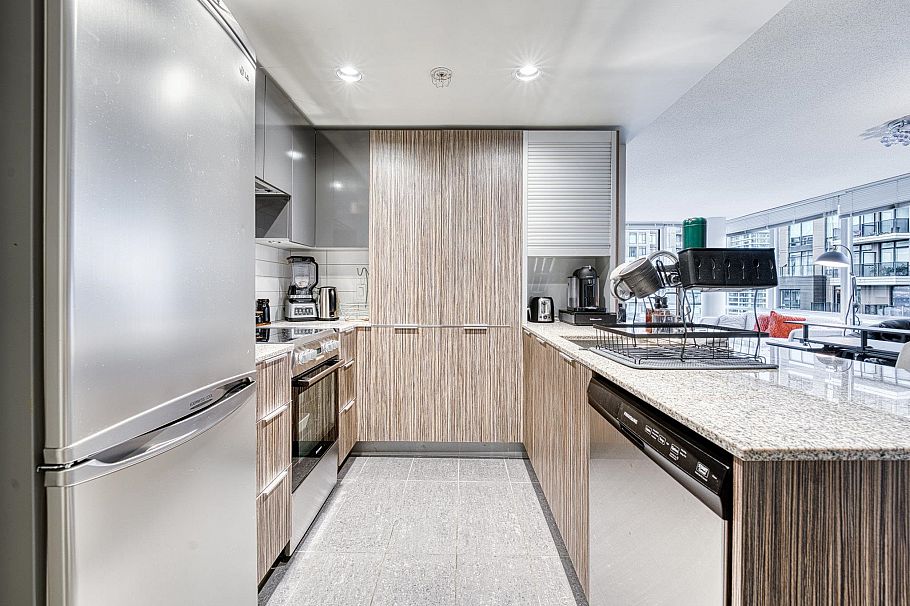 1807 1088 Richards Street Vancouver, BC - 13