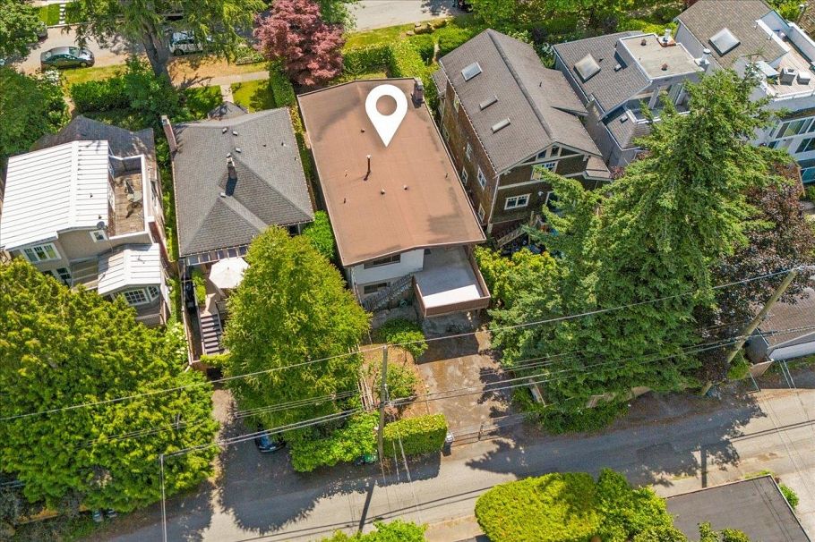 4427 W 6th Avenue Vancouver, BC - 38