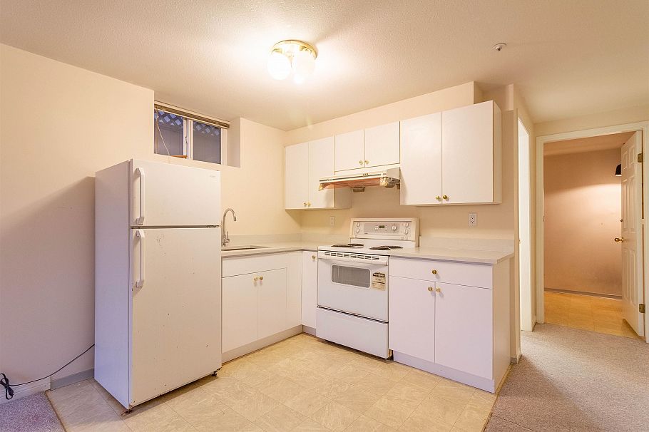 2468 E 4th Avenue Vancouver, BC - 26