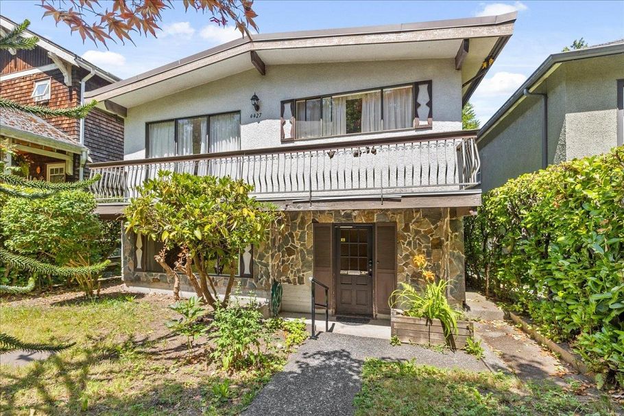 4427 W 6th Avenue Vancouver, BC - 1