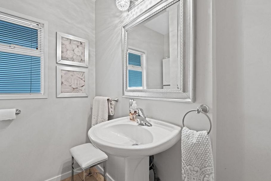 2865 W 33rd Avenue Vancouver, BC - 23