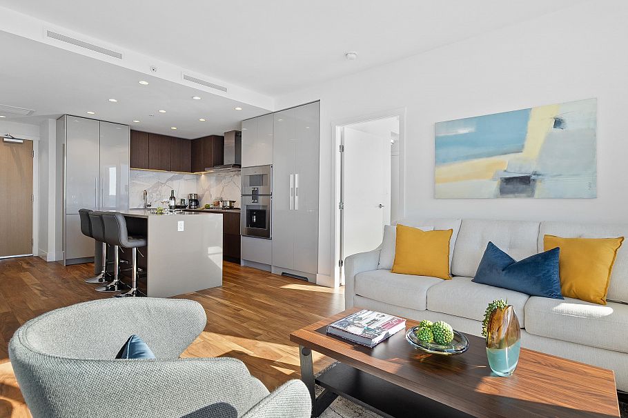 2004 1632 Lions Gate Lane North Vancouver, BC - 13