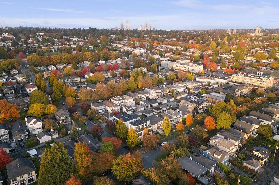 2 1595 W 66th Avenue Vancouver, BC - 33