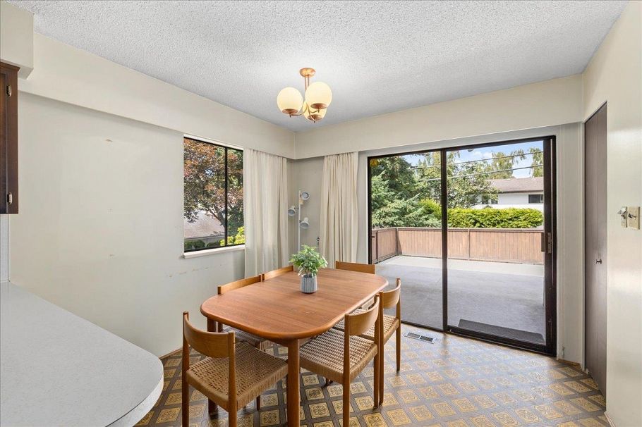 4427 W 6th Avenue Vancouver, BC - 14