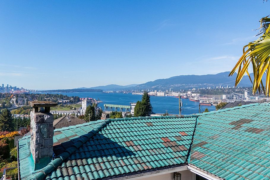 3681 Mcgill Street Vancouver, BC - 8