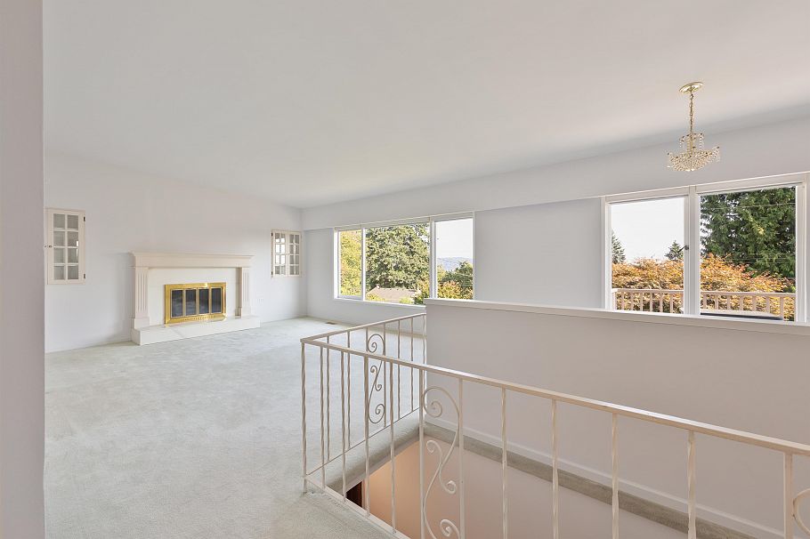 1063 Whitchurch Street North Vancouver, BC - 2