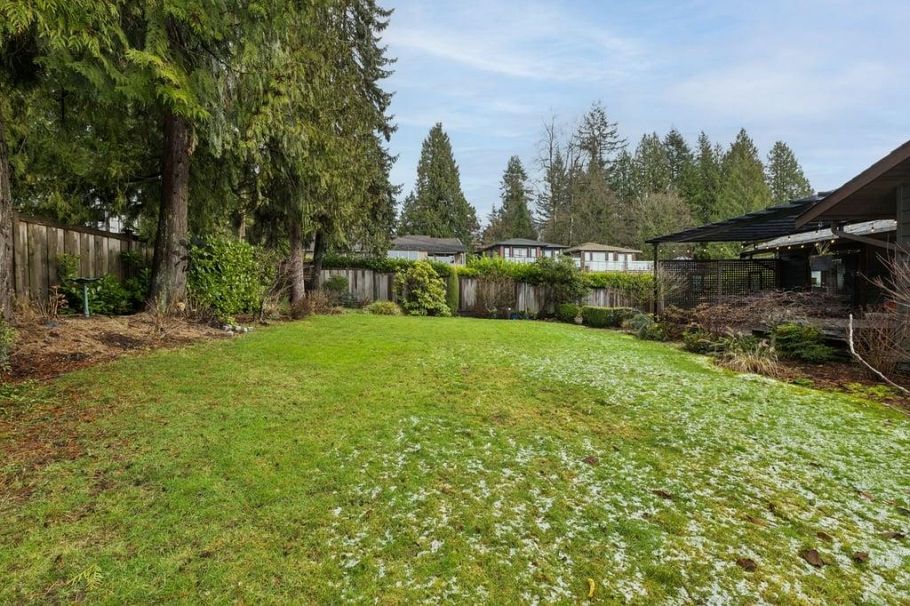 124 CARISBROOKE CRESCENT, North Vancouver BC V7N 2S1 North Vancouver, BC - 30