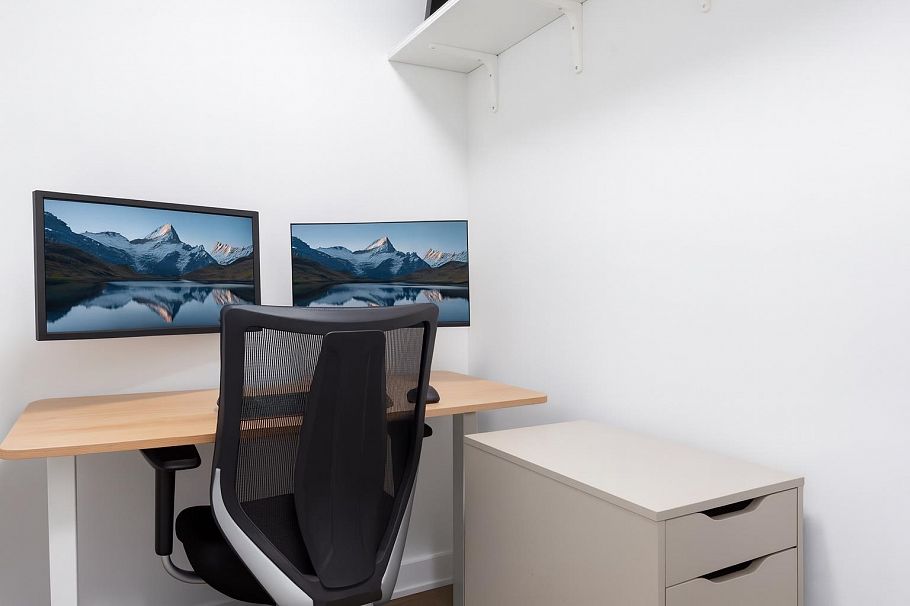 403 1471 Hunter Street North Vancouver, BC - 16