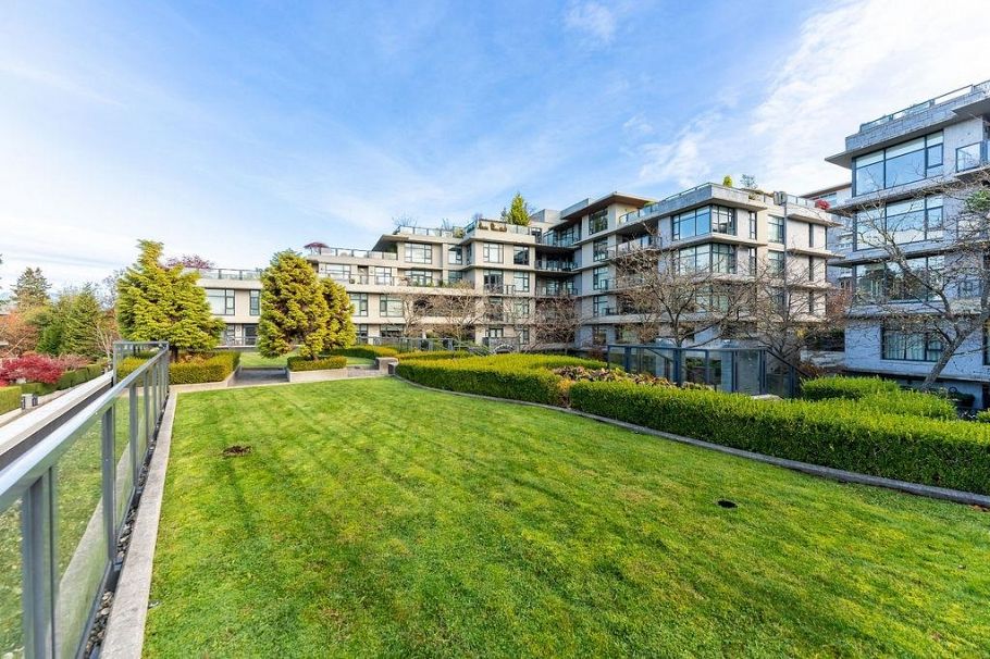 TH 16 6063 Iona Drive Vancouver, BC - 30