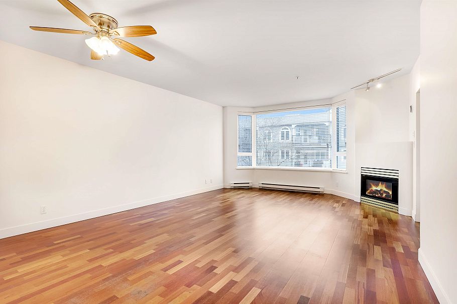 203 1688 Cypress Street Vancouver, BC - 2