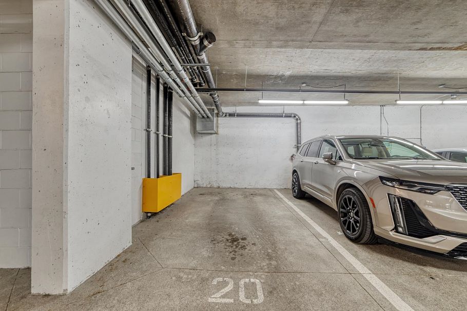 304 1273 Marine Drive North Vancouver, BC - 23