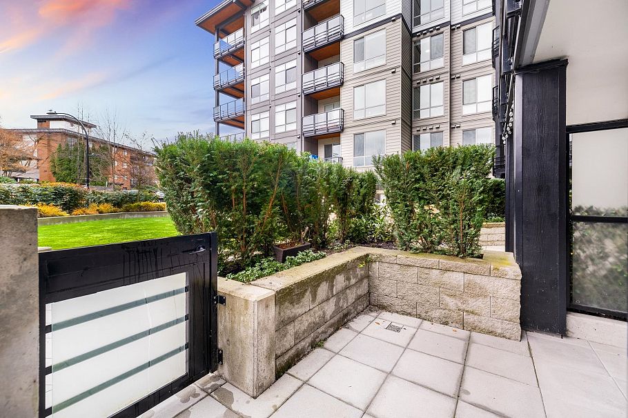 116 108 E 8th Street North Vancouver, BC - 16