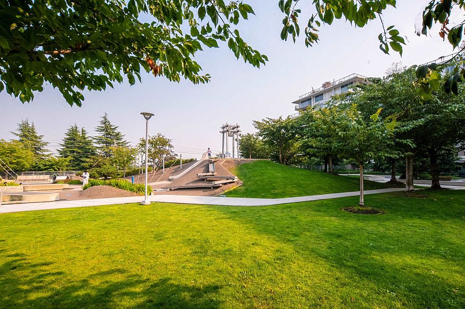 1108 8833 Hazelbridge Way Richmond, BC - 38