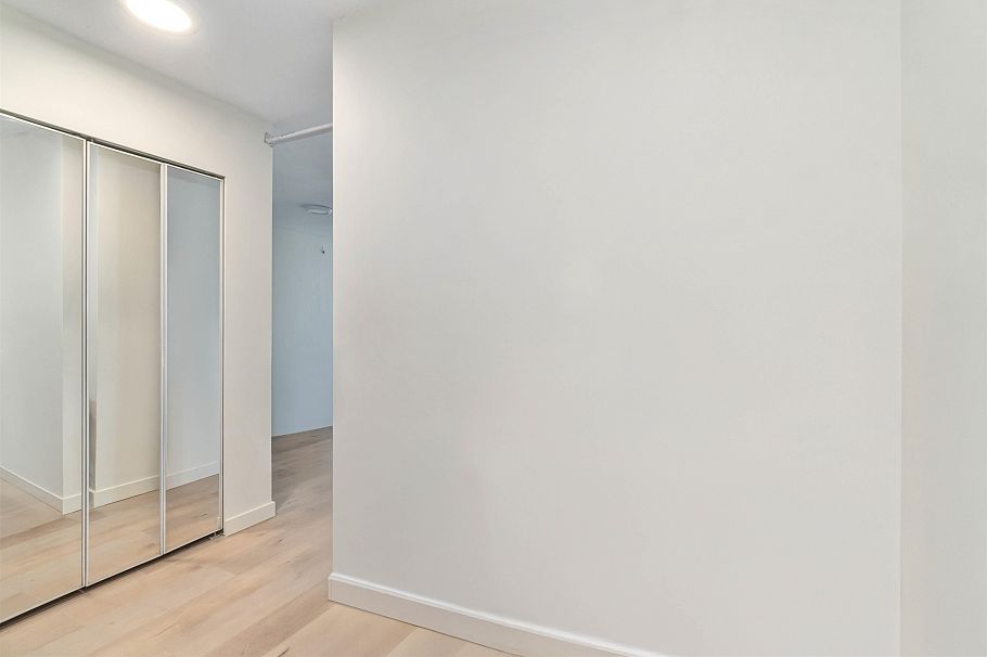 1408 1288 W Georgia Street Vancouver, BC - 18