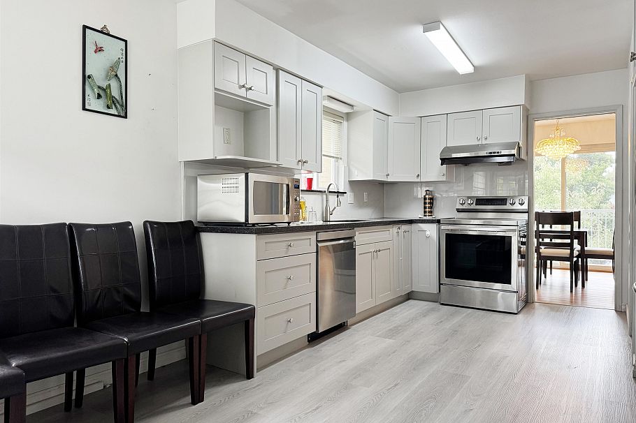 5872 Culloden Street Vancouver, BC - 5