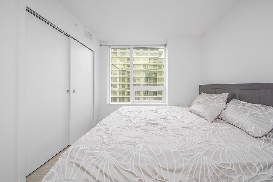 1108 8833 Hazelbridge Way Richmond, BC - 11