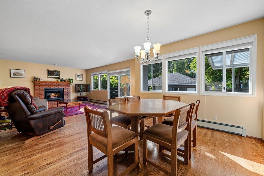 3126 W 35th Avenue Vancouver, BC - 4