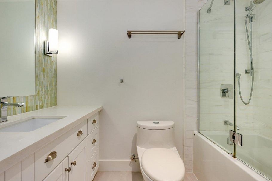 102 1266 W 13th Avenue Vancouver, BC - 16