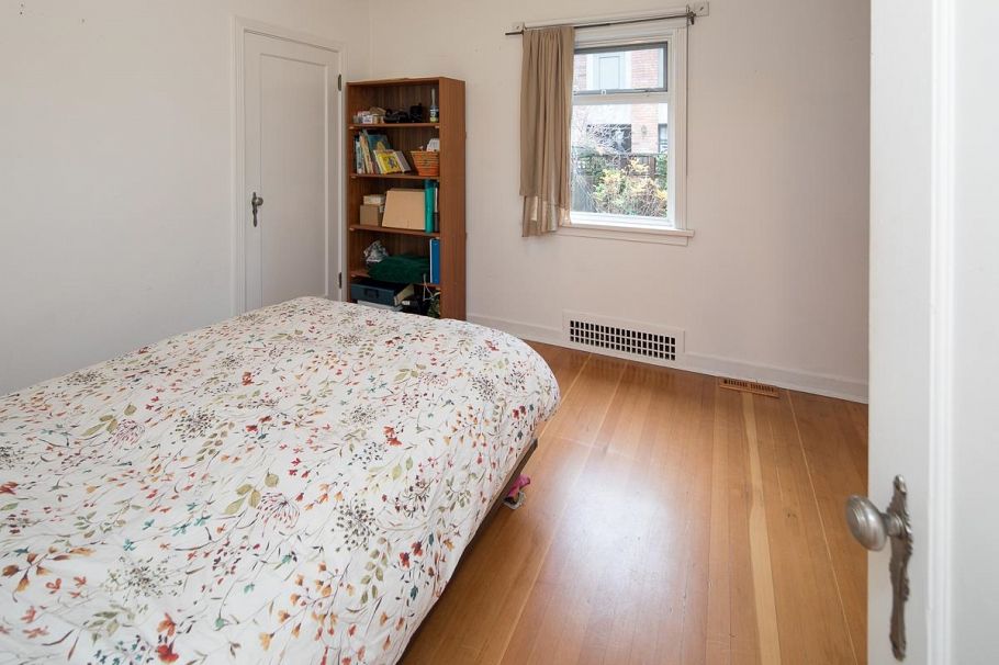 2305 W 3rd Avenue Vancouver, BC - 19