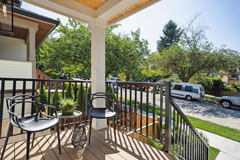 1 1915 E 3rd Avenue Vancouver, BC - 21