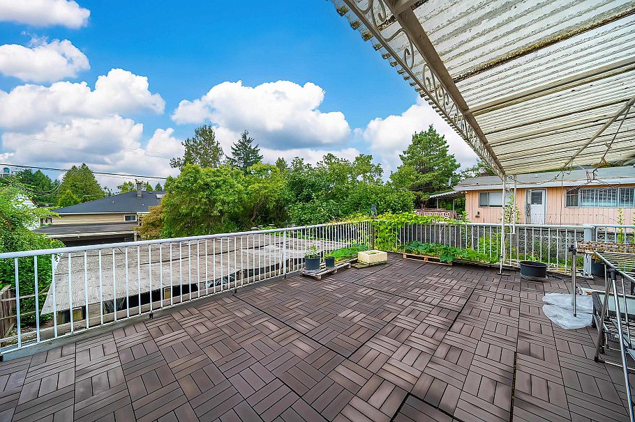 676 W 53rd Avenue Vancouver, BC - 31