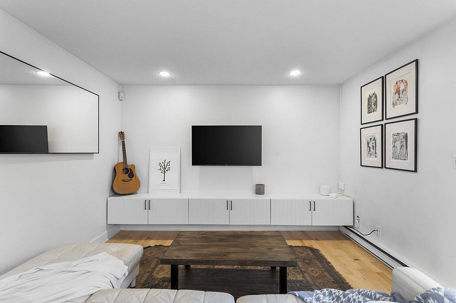 104 1045 W 8th Avenue Vancouver, BC - 1