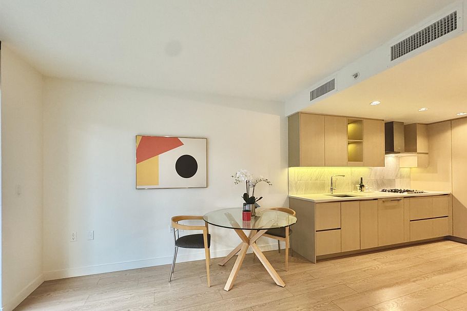 308 89 Nelson Street Vancouver, BC - 8