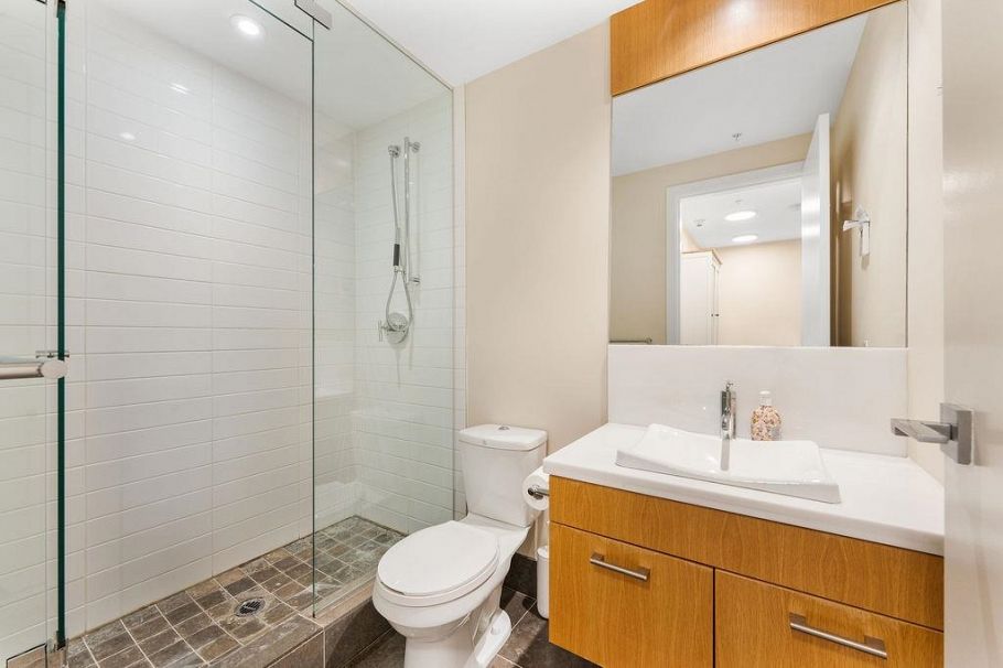 TH 16 6063 Iona Drive Vancouver, BC - 27